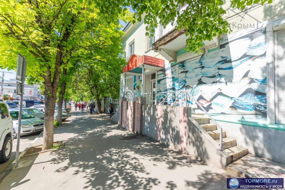 Сдаётся торговое помещение с отличным месторасположением, 1-я линия на центральном рынке. Состоит из 2-х торговых... - 1