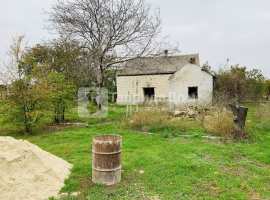 Продам дом 48 кв.м. на участке 14 соток ИЖС, 
ул. Хуторская, с....