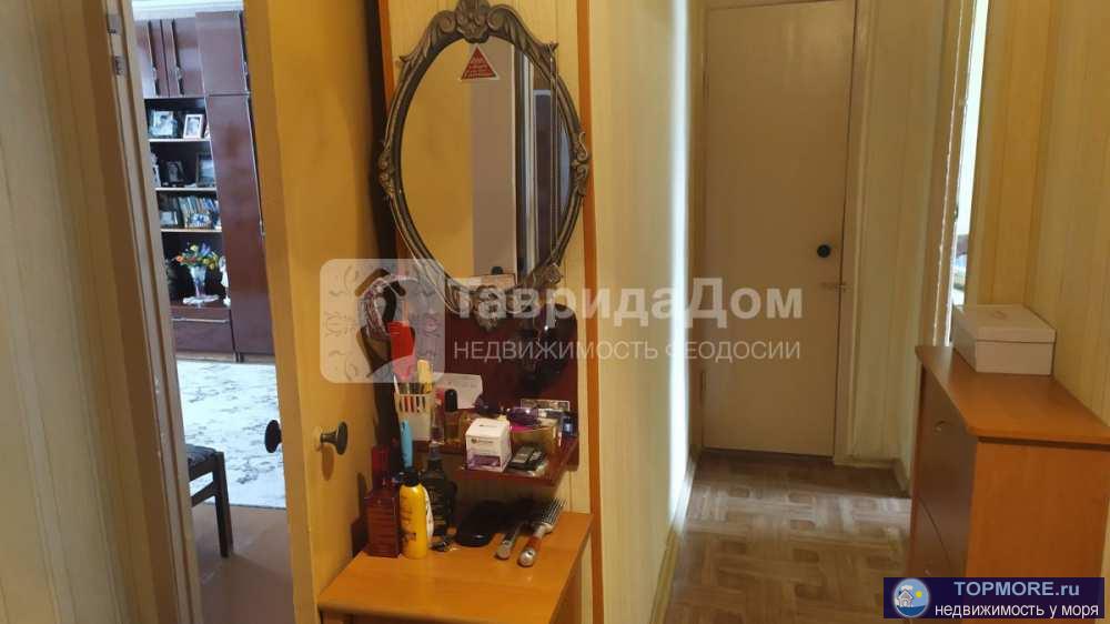 Продам 3х комнатную квартиру, 70.3 м2, 4/5 эт.  ,ул. Гагарина, пгт. Приморский. Феодосия. Квартира 'чешской...