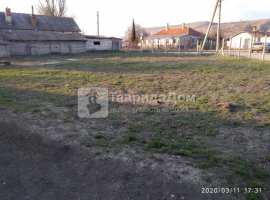 Продам дом 50 м2, 18 сот земли, с. Южное, Феодосия. 
В доме жилые...