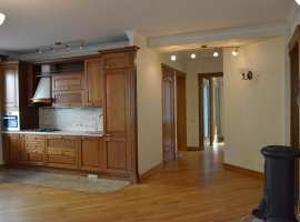 Продается 2-х комнатная класса Люкс 75,2 м2 в элитном, клубном...