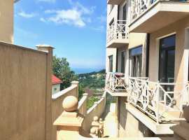 Продаю квартиру с шикарным видом на море в центральном районе Сочи...