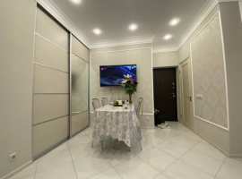 Квартира с шикарным видом на город и море. Краски заката подарят...