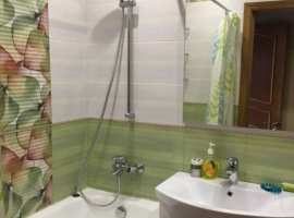 Продается однокомнатная квартира в самом центре города. Рядом...