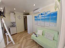  Продается квартира рядом с морем (300 метров) в самом центре...