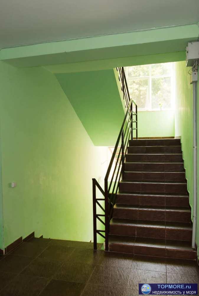 Лот № 144883. Отличная большая квартира ! В квартире тёплые полы , высокий комфортный этаж , до моря 5 минут пешком .... - 1