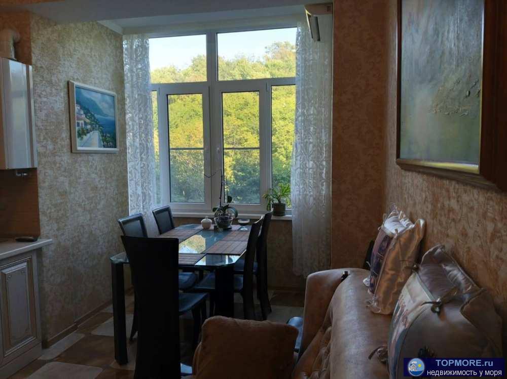 Продается 1,5 комнатная квартира с ремонтом, мебелью и техникой в доме комфорт- класса.Отдельная спальня и...