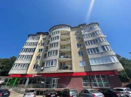 Лот № 146450. Продаётся новая квартира в центре Дагомыса. До моря...