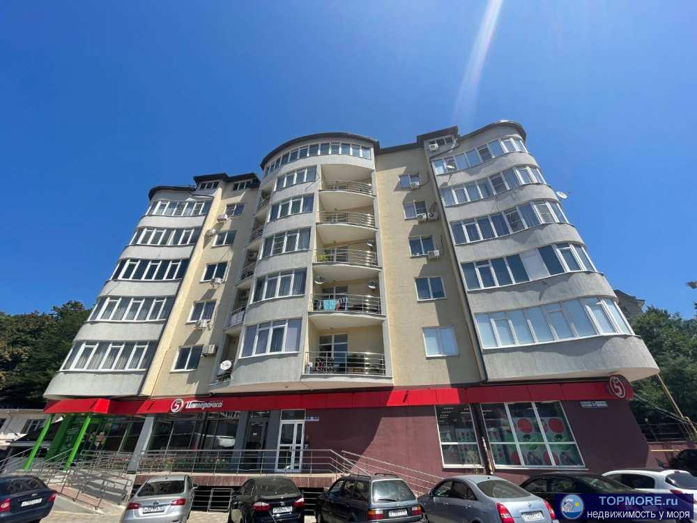 Продается квартира в центре Дагомыса площадью 23,5 кв. м. дом построен в 2013 году. Светлая, уютная студия на 7 этаже...