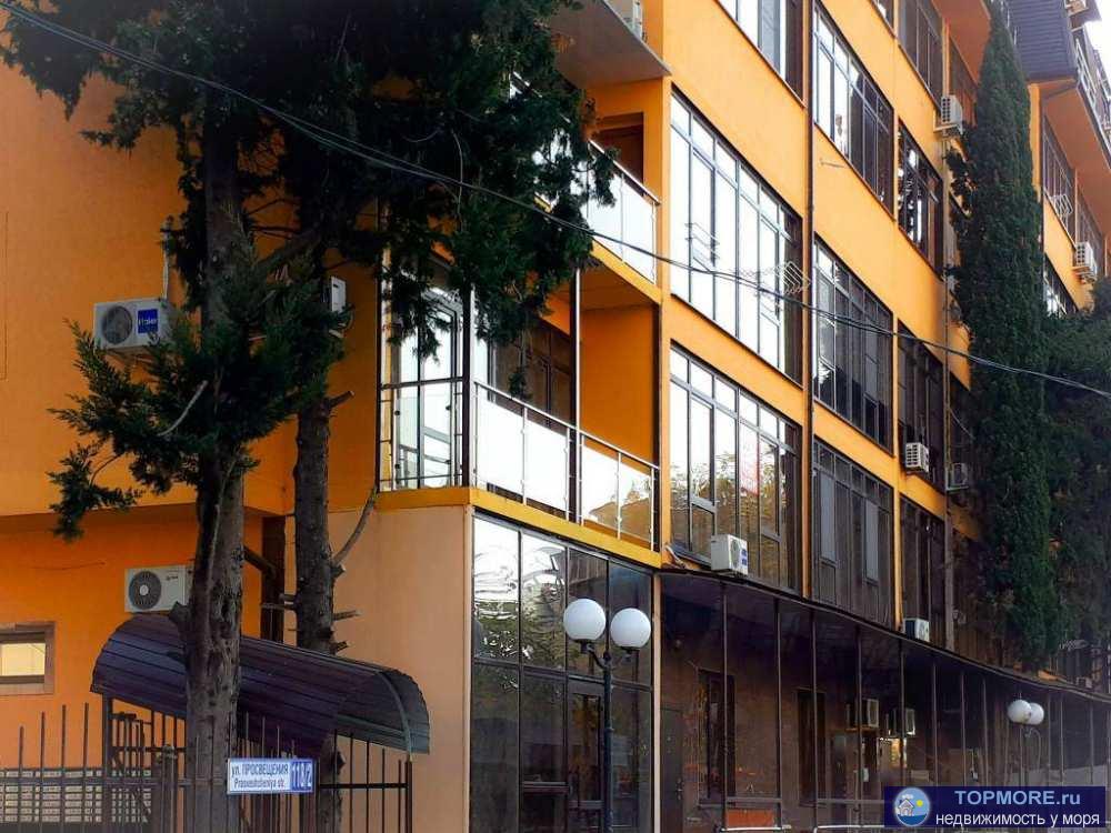 Лот № 146554. Предлагаю к продаже уютную двухкомнатную квартиру с дизайнерским ремонтом.  Общая площадь жилого...