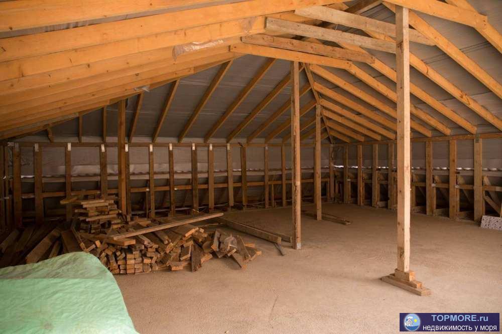 Лот № 147017. Продается 2-комнатная квартира + мансарда. Две изолированные комнаты и кухня! Квартира очень светлая.... - 1