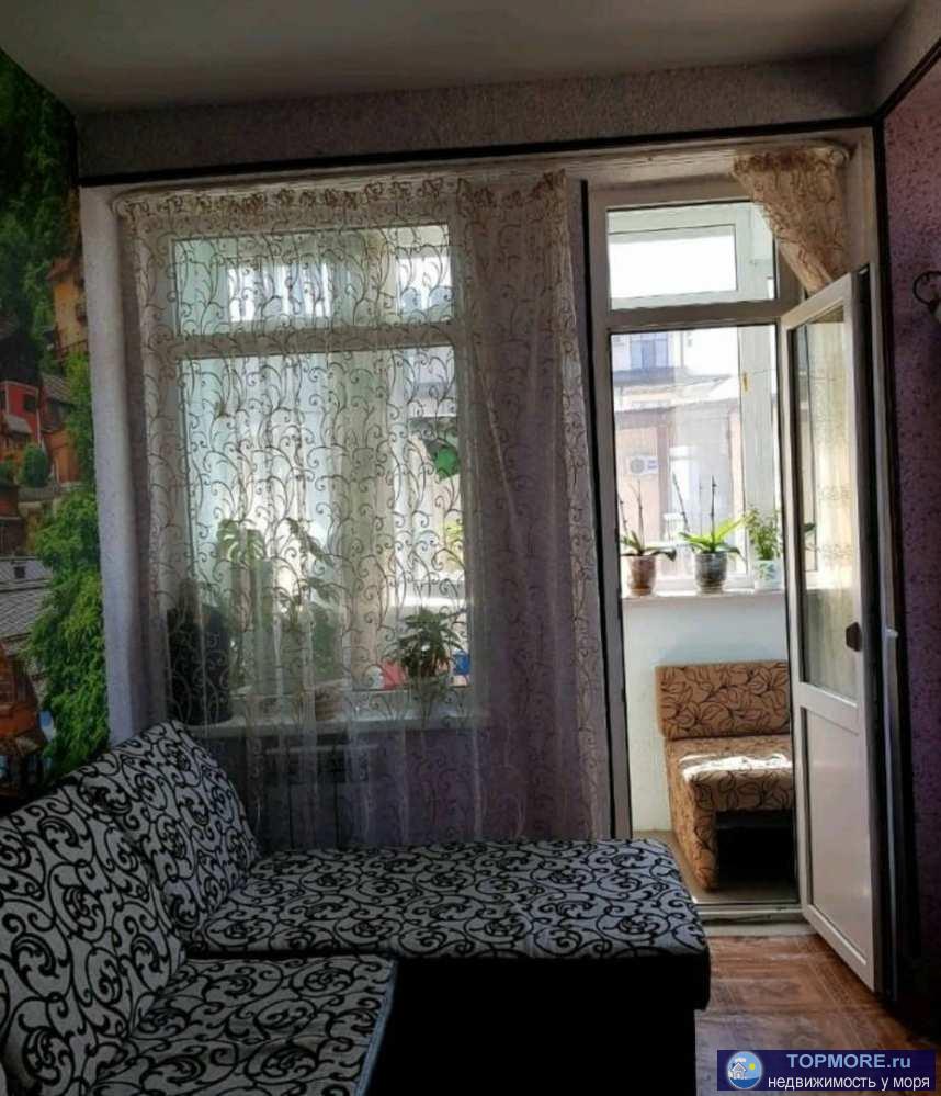 Уютная квартира в микрорайоне Мамайка (нижняя), как для проживания, так и для круглогодичной сдачи в аренду.  Дом...