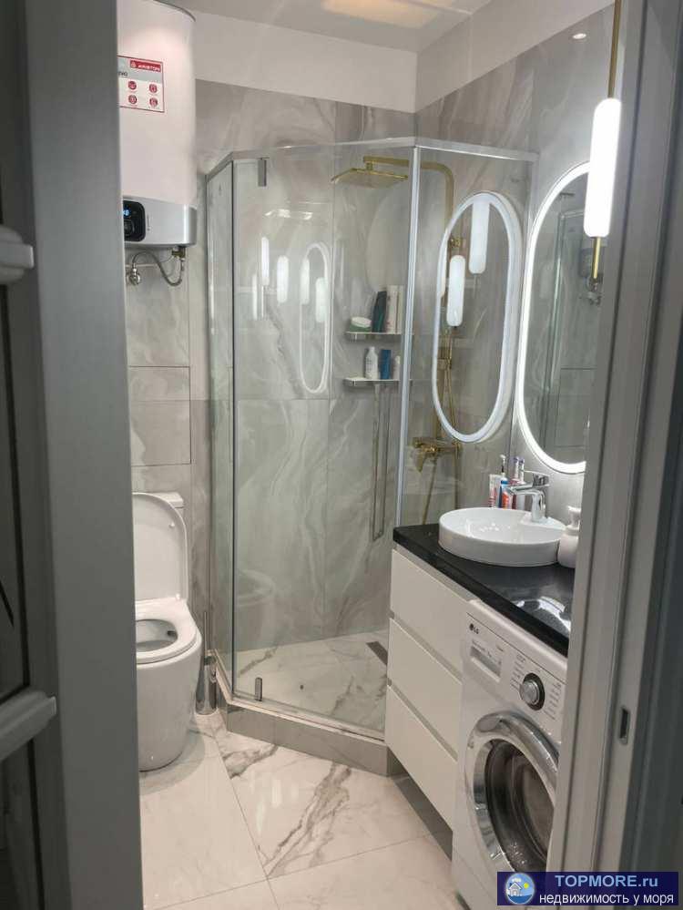 Лот № 147584. Продаётся двухкомнатная квартира площадью 47 м². Расстояние до моря составляет 300 метров.  Квартира...