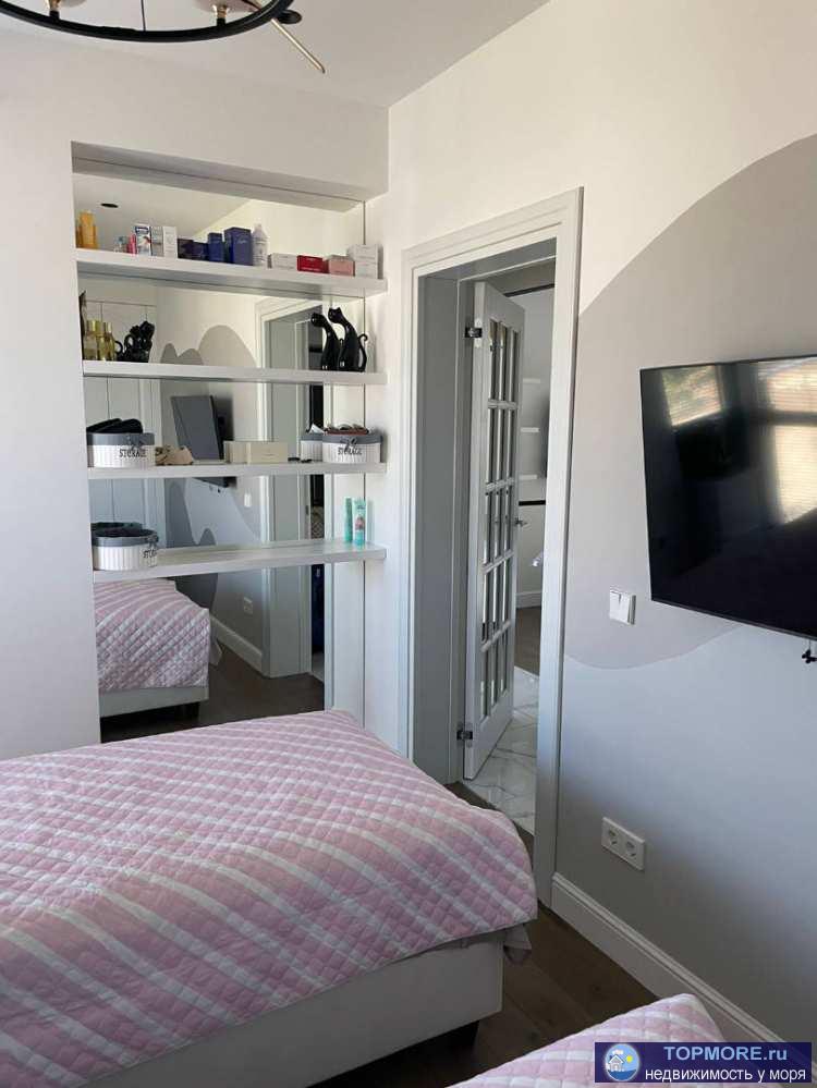 Лот № 147584. Продаётся двухкомнатная квартира площадью 47 м². Расстояние до моря составляет 300 метров.  Квартира... - 2