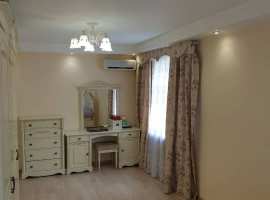 Продаю 2-комнатную квартиру в самом центре города Сочи!...