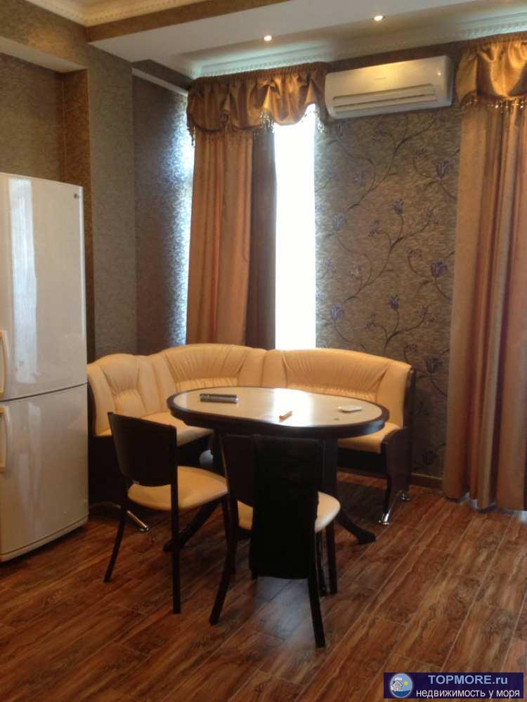 Лот № 147963. Продаётся уютная квартира площадью 37 кв. м, расположенная в живописном районе Мамайка. Этот район...