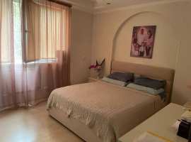 Лот № 148482. Продается отличная 4-х комнатная светлая квартира с...