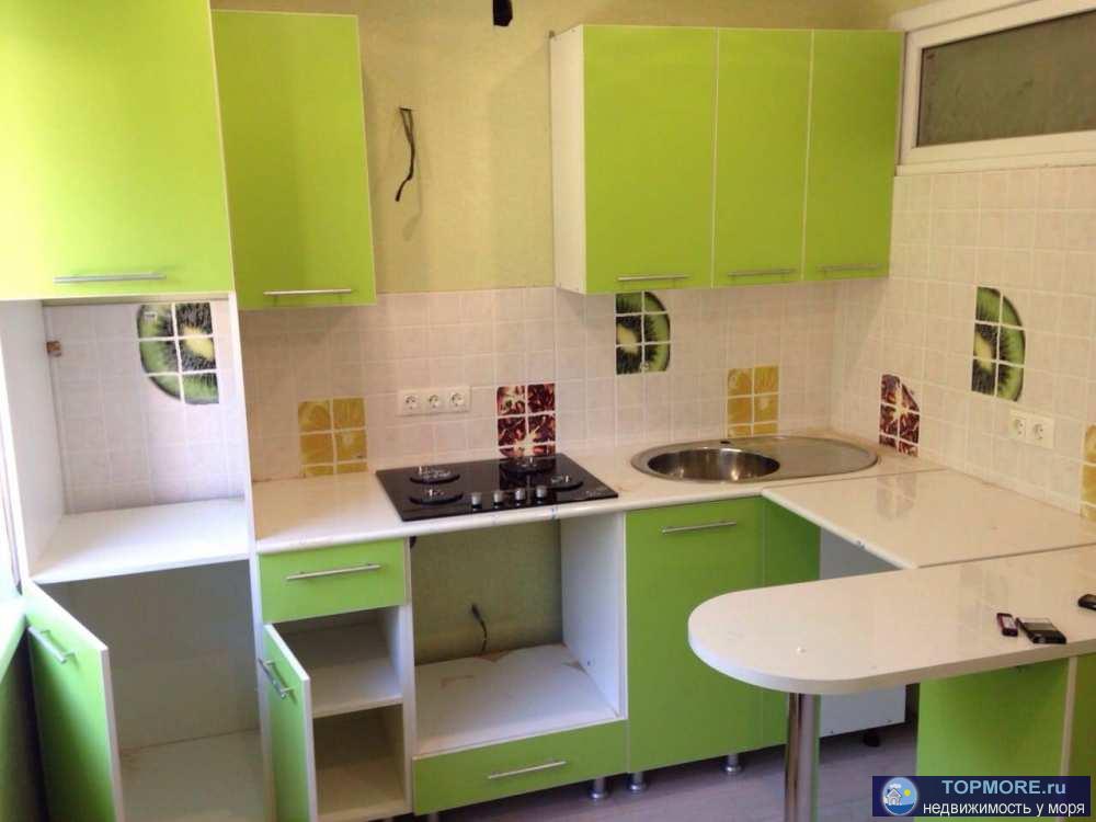 Продам однокомнатную квартиру с ремонтом и частичной мебелью, ул. Вишнёвая , р-н Макаренко.  Рядом остоновка... - 2