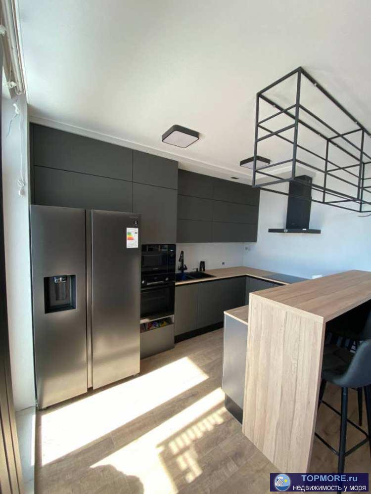 Если вы мечтаете жить в городе, где много солнца, и тепло 9 месяцев в году, то Вам нужна именно эта квартира с...