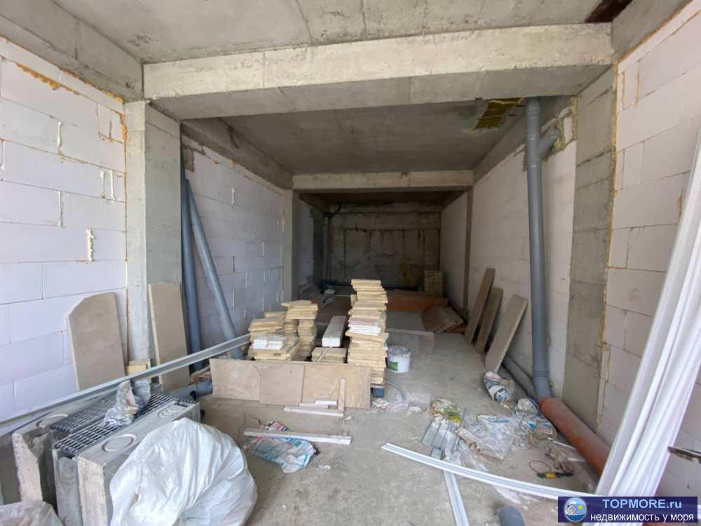 Лот № 148927. Апартамент с собственным входом!  Шикарный вид на горы.  Отделка черновая, все имеющиеся коммуникации...