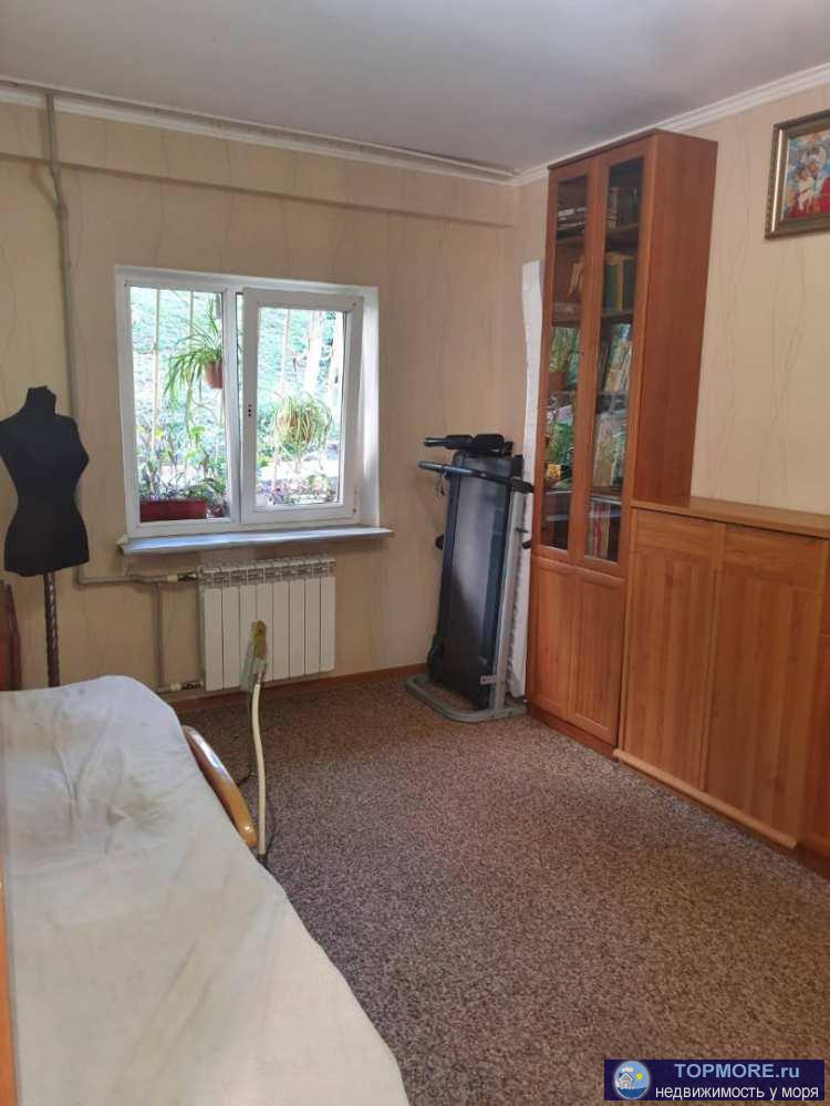 Лот № 149007. Трехкомнатная квартира, в хорошем доме, рядом закрытая детская площадка, стоянка ,окна выходят на...