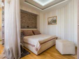 Продаю шикарную квартиру в центре города в элитном микрорайоне...