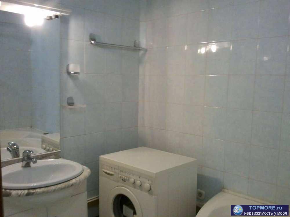     Продаю уютную и светлую квартиру в самом центре Сочи. До железнодорожного и автовокзала пешком 3 минуты, до...