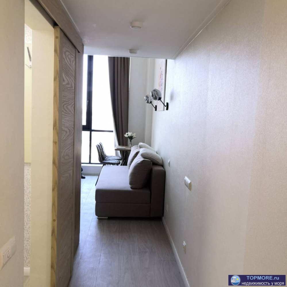 В продаже 2-уровневая квартира с стильным ремонтом в центральном спальном районе Сочи - Макаренко. Общая площадь -... - 1