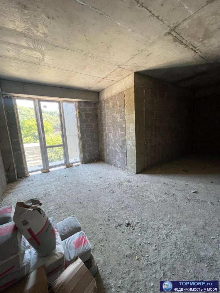 Лот № 150131. Продаётся студия в Сочи, район Дагомыс площадью 30 кв.м. в жк Чайный берег. Комплекс состоит из двух...