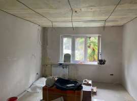 Продается квартира на Цветном бульваре.Рядом морская и речная...