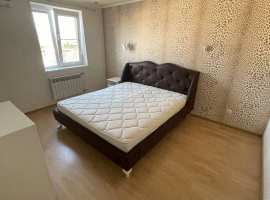 Дом 1993 года постройки. Просторная 2х комнатная квартира, с...