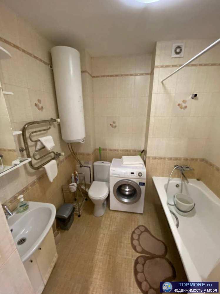 Лот № 150972. Продаётся просторная однокомнатная квартира с ремонтом и видом на горы. В пешей доступности: главная... - 1