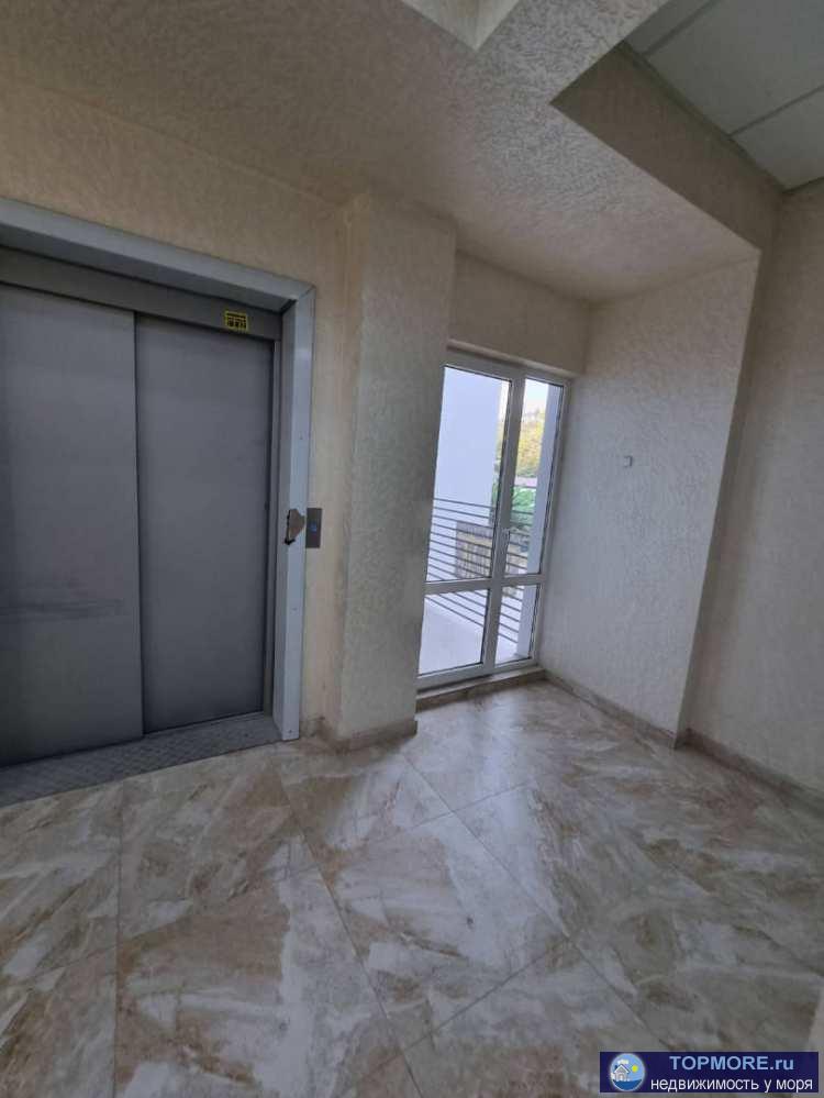 Дом расположен в заречном районе.Окна выходят во двор, благодаря чему в квартире тихо.Планировка гарантирует...