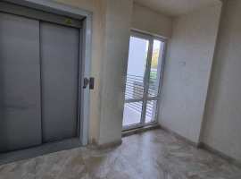 Дом расположен в заречном районе.Окна выходят во двор, благодаря...