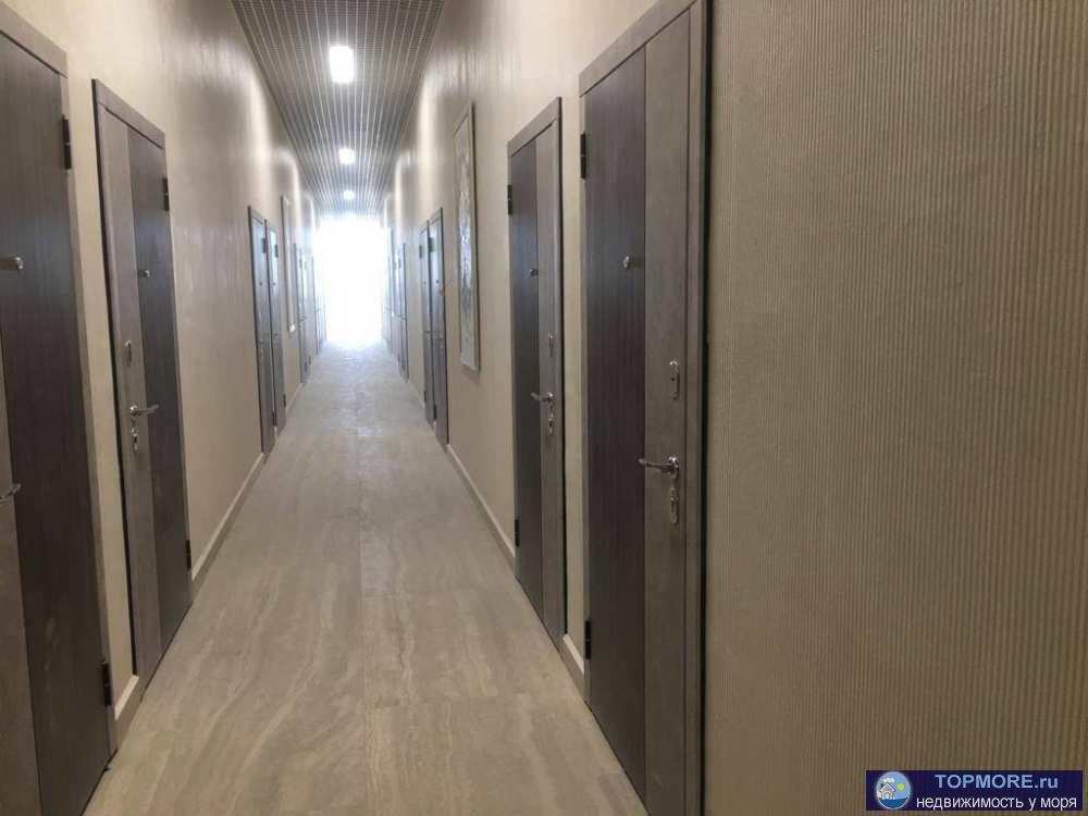 В центральном районе г. Сочи по ул. Макаренко в четырехэтажном доме в современном архитектурном исполнении продаются... - 2