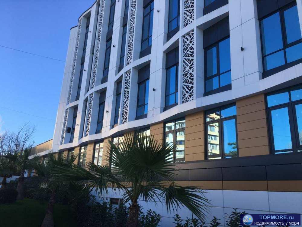 В центральном районе г. Сочи по ул. Макаренко в четырехэтажном доме в современном архитектурном исполнении продаются... - 2