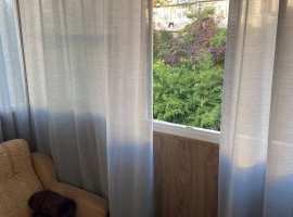 Продается двухкомнатная квартира с ремонтом на Бытхе в г. Сочи....