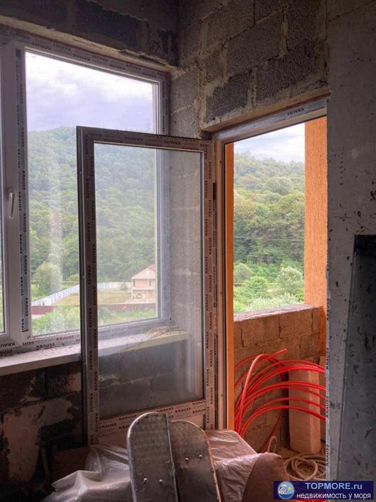 Лот № 152037. Продаю шикарную, просторную двухуровневую квартиру без отделки в Дагомысе.  Площадь первого этажа 49,8... - 2