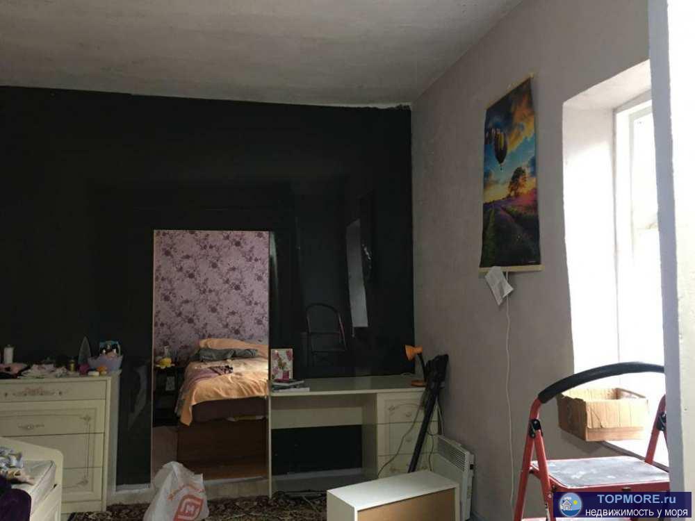 2-х комнатная Квартира в центре Лазаревского, со всеми коммуникациями, в 3-х квартирном доме. Бонусом участок 3 сотки... - 1