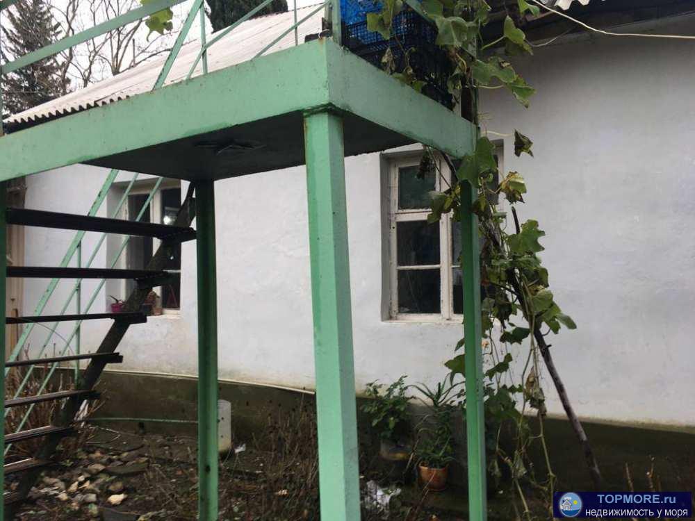 2-х комнатная Квартира в центре Лазаревского, со всеми коммуникациями, в 3-х квартирном доме. Бонусом участок 3 сотки... - 2