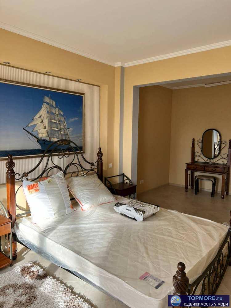 Лот № 151663. В продаже изысканный таунхаус большой площадью - 353,3 кв.м. Расположен в месте, где встречаются горный... - 2