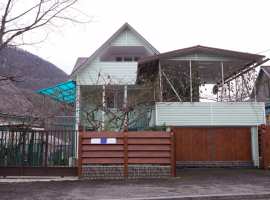 Лот № 151572. Продаётся большой дом с шикарными видами в центре...