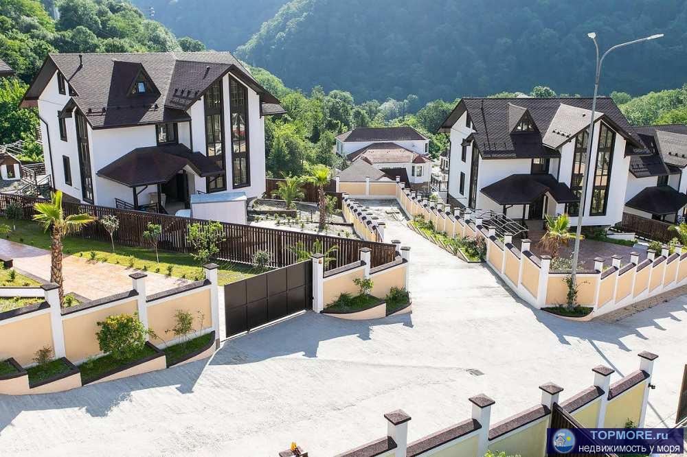 Лот № 150951. Коттеджный поселок Высота 1122 - это 24 коттеджа в черновой отделке на участках от 3,5 соток до 13...