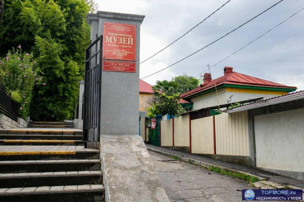 Этот объект отлично подходит для жизни и отдыха семей.  До моря 300 метров . Место ровное без гор. Общая площадь дома...