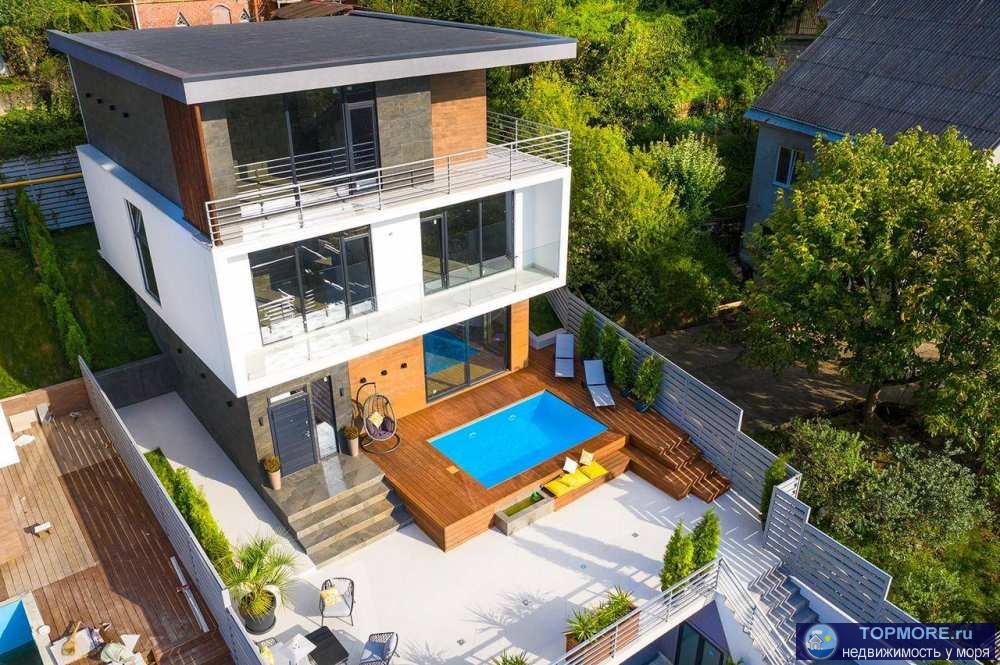 кп находится в районе ул Фабрициуса, в тихом, уютном месте с видом на море и горы. Отличная транспортная развязка...