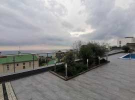 Продам Таун хаус клубного типа на 5 семей. Территория огорожена и...