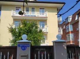 Лот № 147609. Продам 4х этажный дом в пос. по ул. Центральной в...