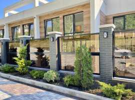 Лот № 147539. Роскошный таунхаус общей площадью 145 кв. м. в...