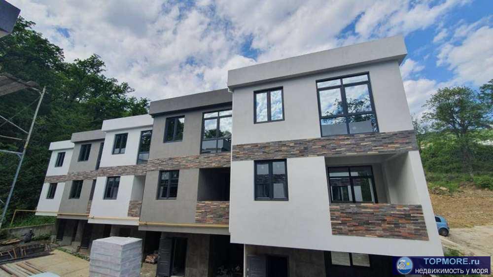 Лот № 147038. Simple inn - это 10 3-этажных таунхаусов, расположенных на закрытой территории. Архитектура домов... - 1