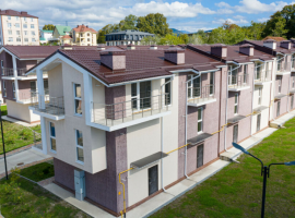 Продаю 3-этажный таунхаус в новом коттеджном посёлке в Адлере с...